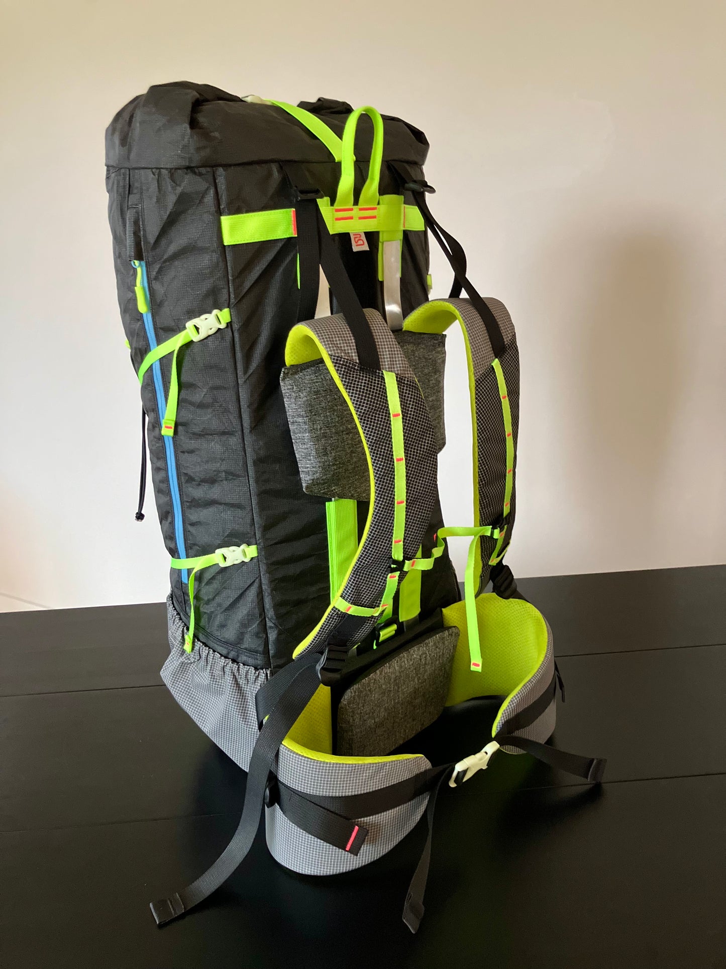 Alpine 69L (Size M)